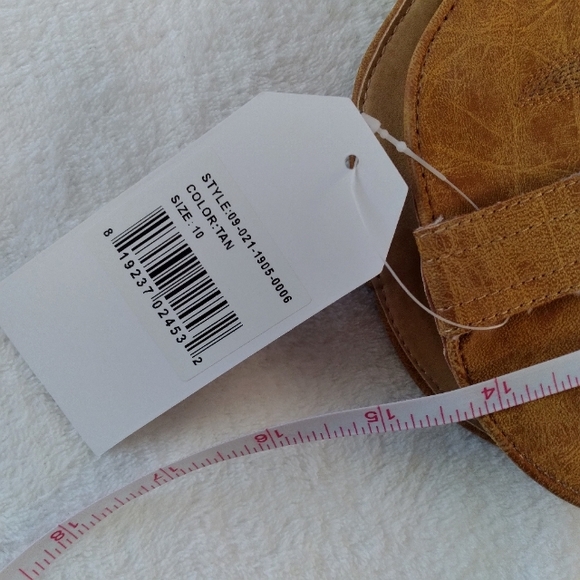 Silver Canyon Distressed Tan Western Cowgirl Boot, Stitched Comfort Lined NIB - Picture 8 of 11